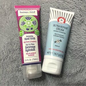 Bundle of 2-FIRST AID BEAUTY Ultra Repair Cream Vanilla & Human+Kind Hand Scrub